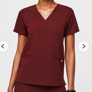 XS casma top - used but well taken care of!